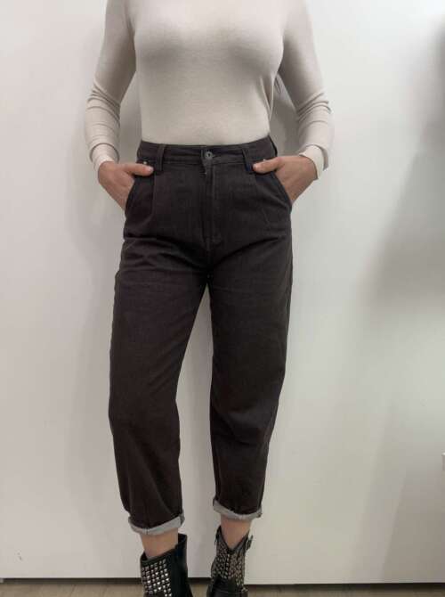 Alternative view of Jeans mom fit brown