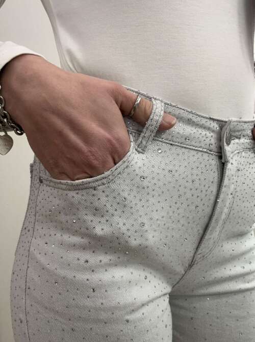 Alternative view of Jeans Brillar