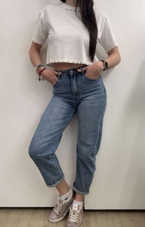 T-shirt borchie crop top