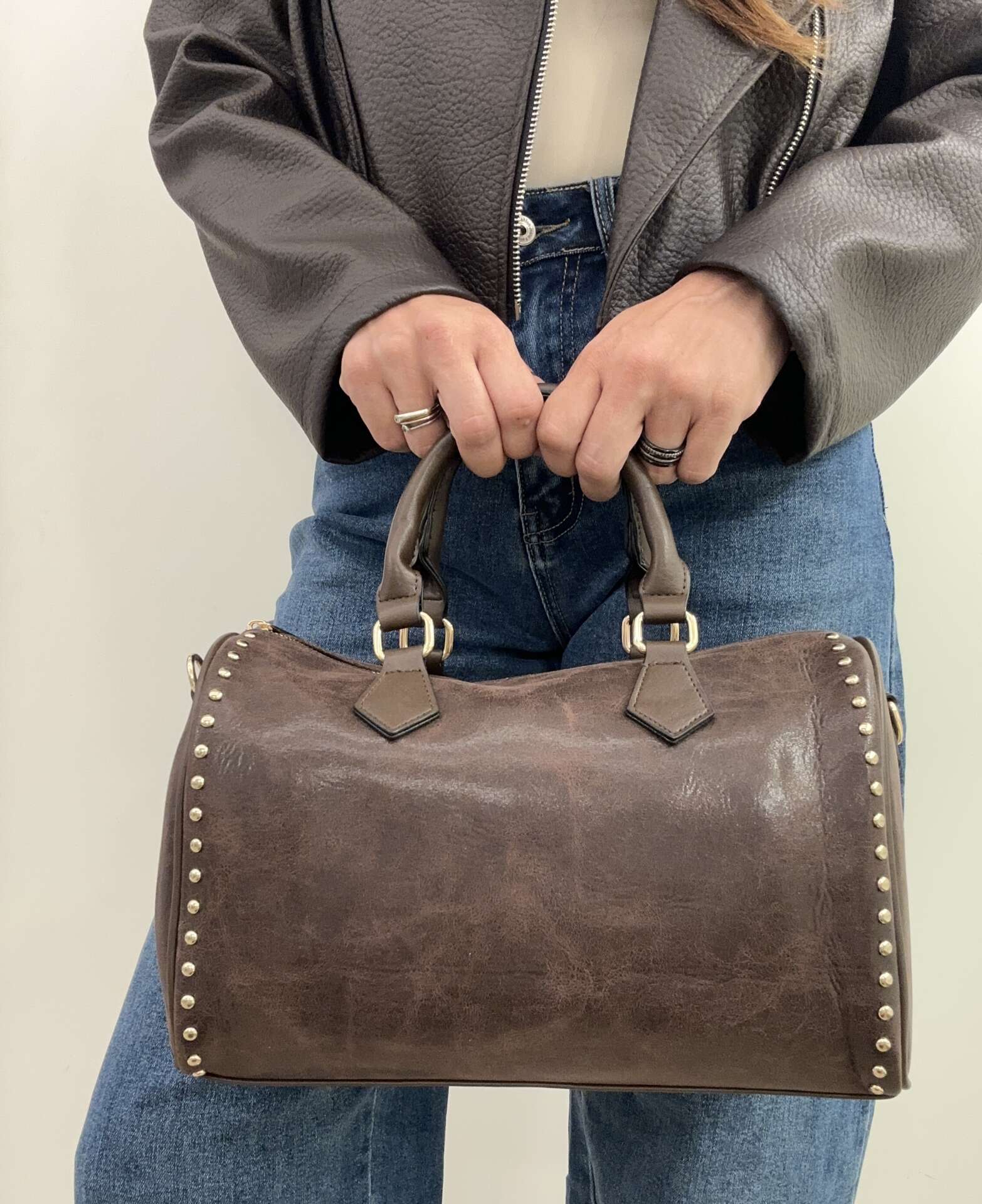 Bauletto borchie