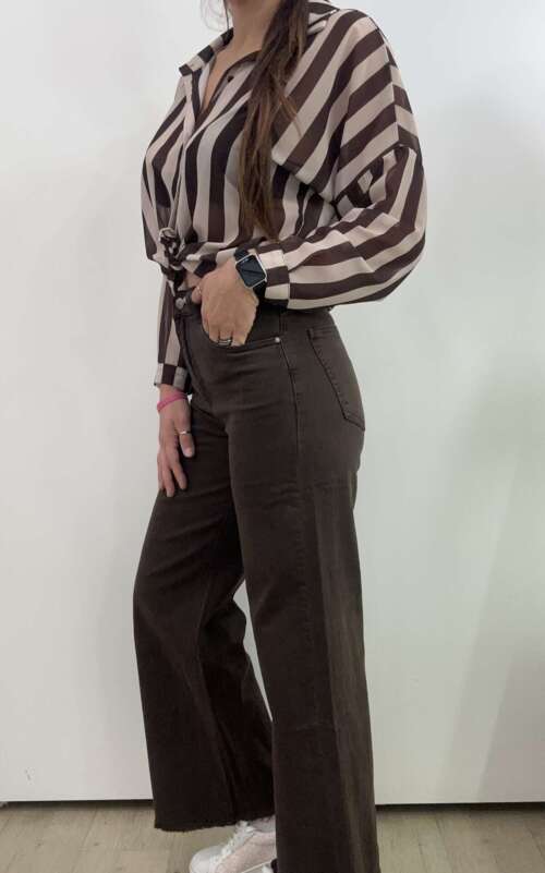 Alternative view of Jeans sfrangiato