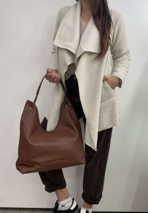 Alternative view of Borsa sally